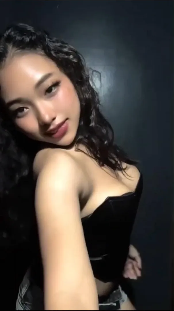 what would u do to me? posted by thesirenlunaa