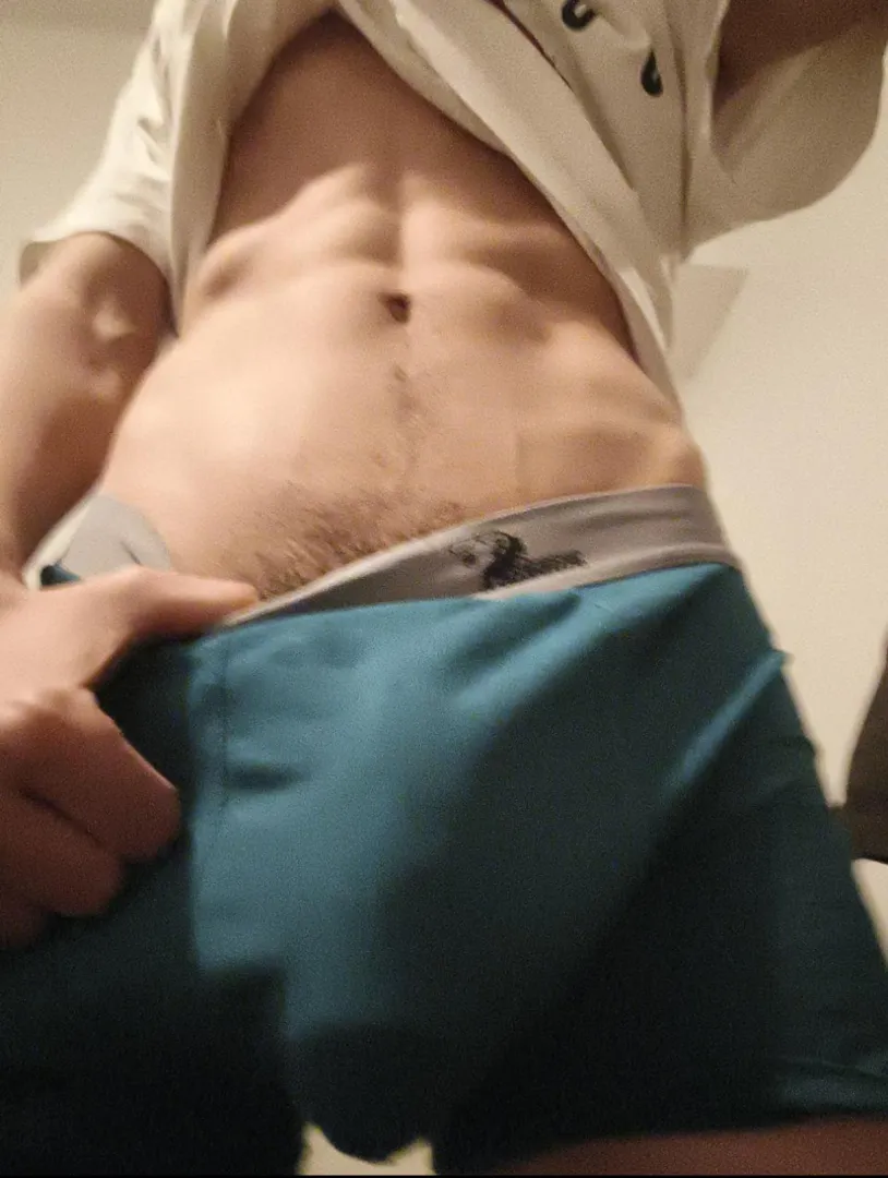 What would you do if i entered your stall like this posted by Inevitable-cart714