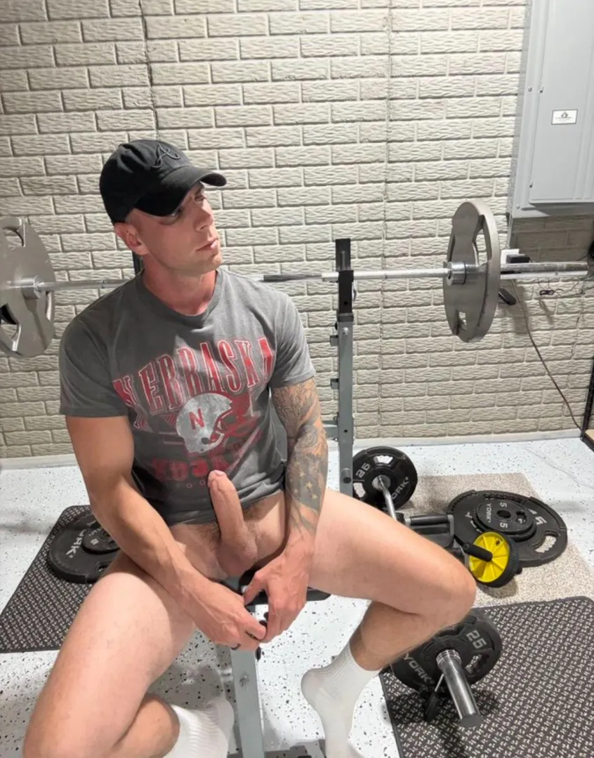 What would you do if you walked in on me in the garage looking like this bros? posted by LeoLouis12