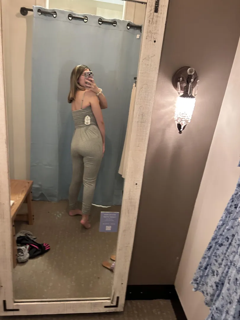 What would you do with this ass? posted by queenofsexy80