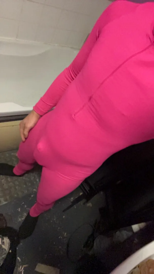 What you guys think (I’m a top femboy) posted by Silly_Class3013