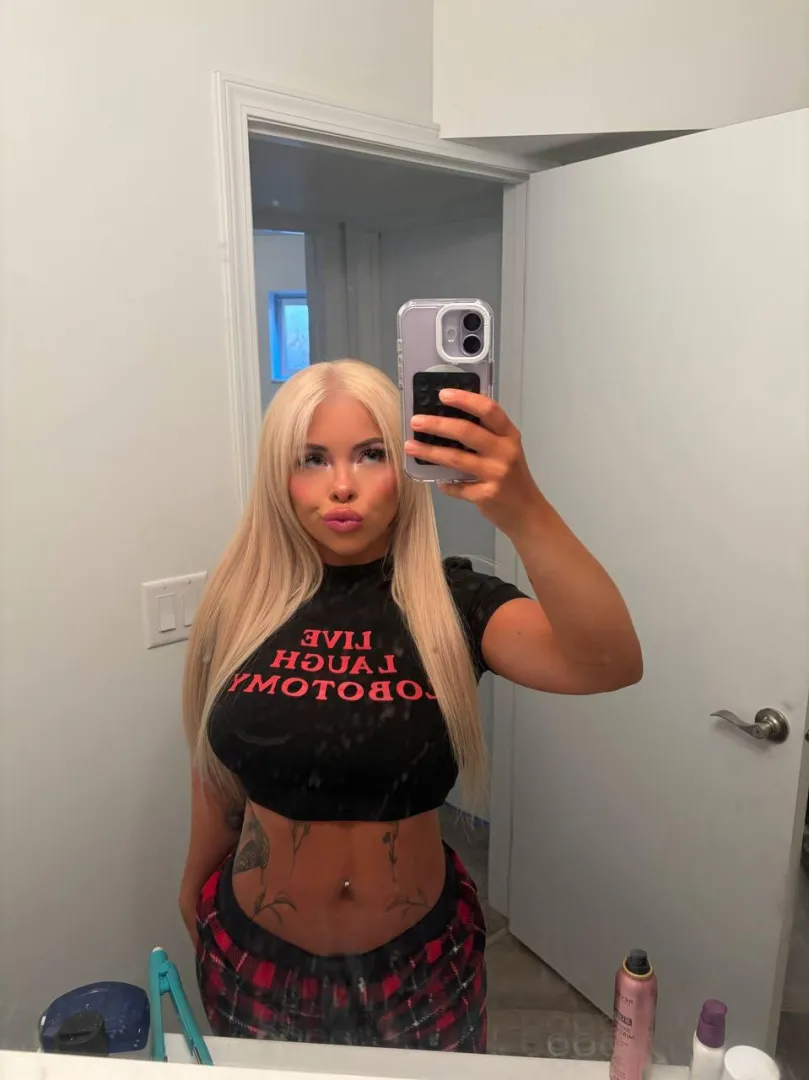 What’s in your dirty mind? posted by princesscutesyy