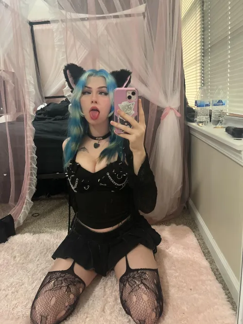 when he says “good girl” by 2cutelilith