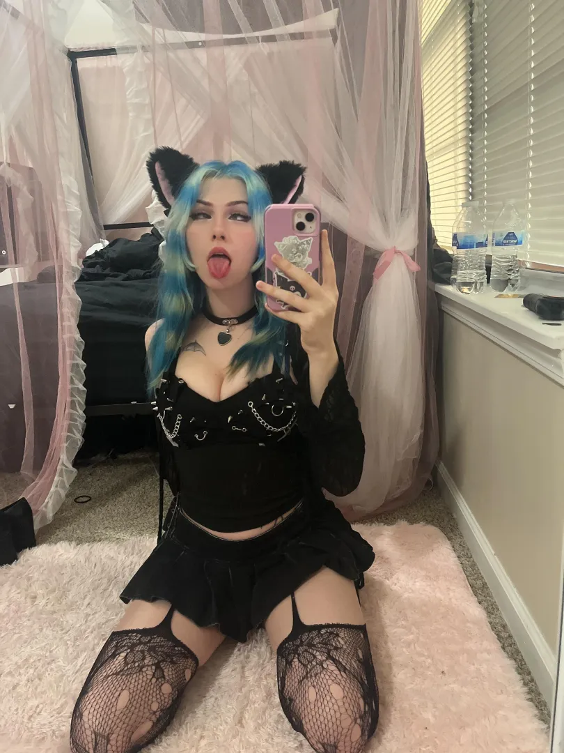 when he says “good girl” posted by 2cutelilith