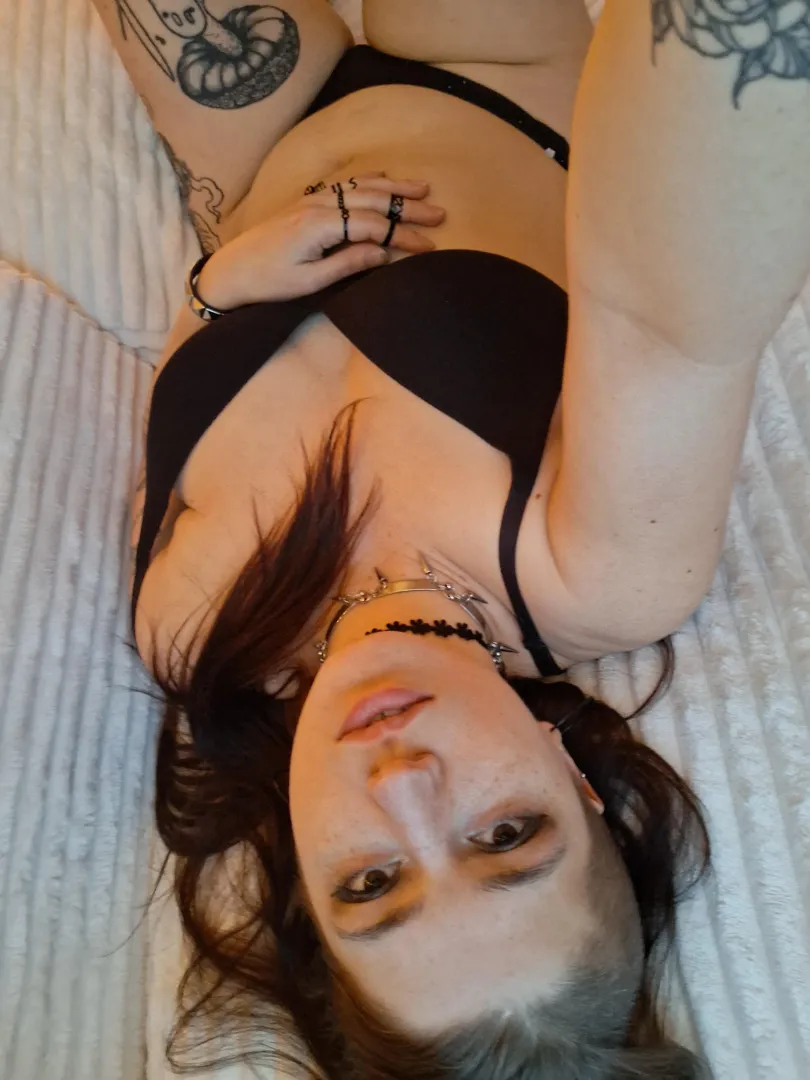 When I'm in the mood I show my husband this look posted by inked_emma_honey