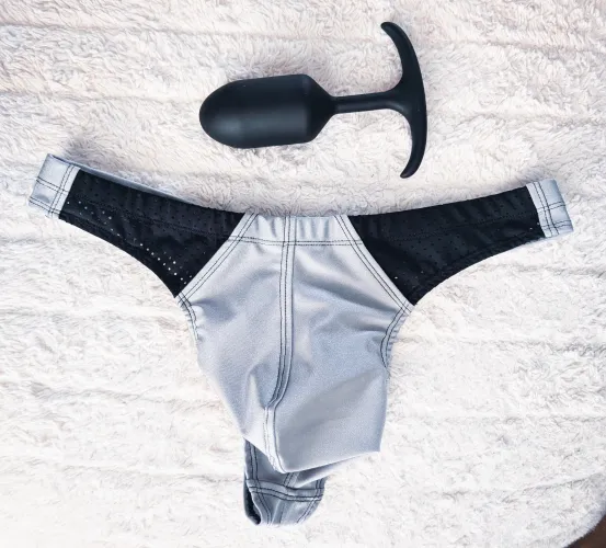 When the gear matches the fit  by just_thongs