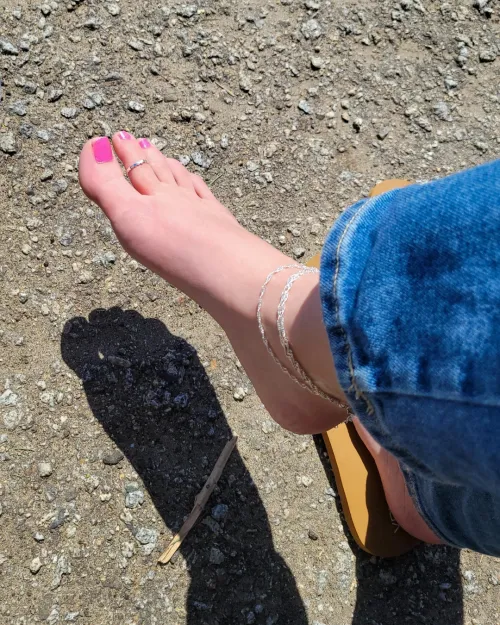 When the suns out are are my feet by BareFootBabexoxo