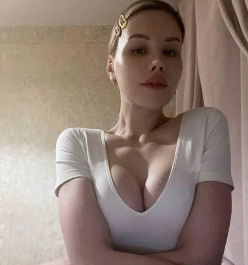 When you don't get enough hugs,
you have to handle it yourself. by Katerina_Mayers