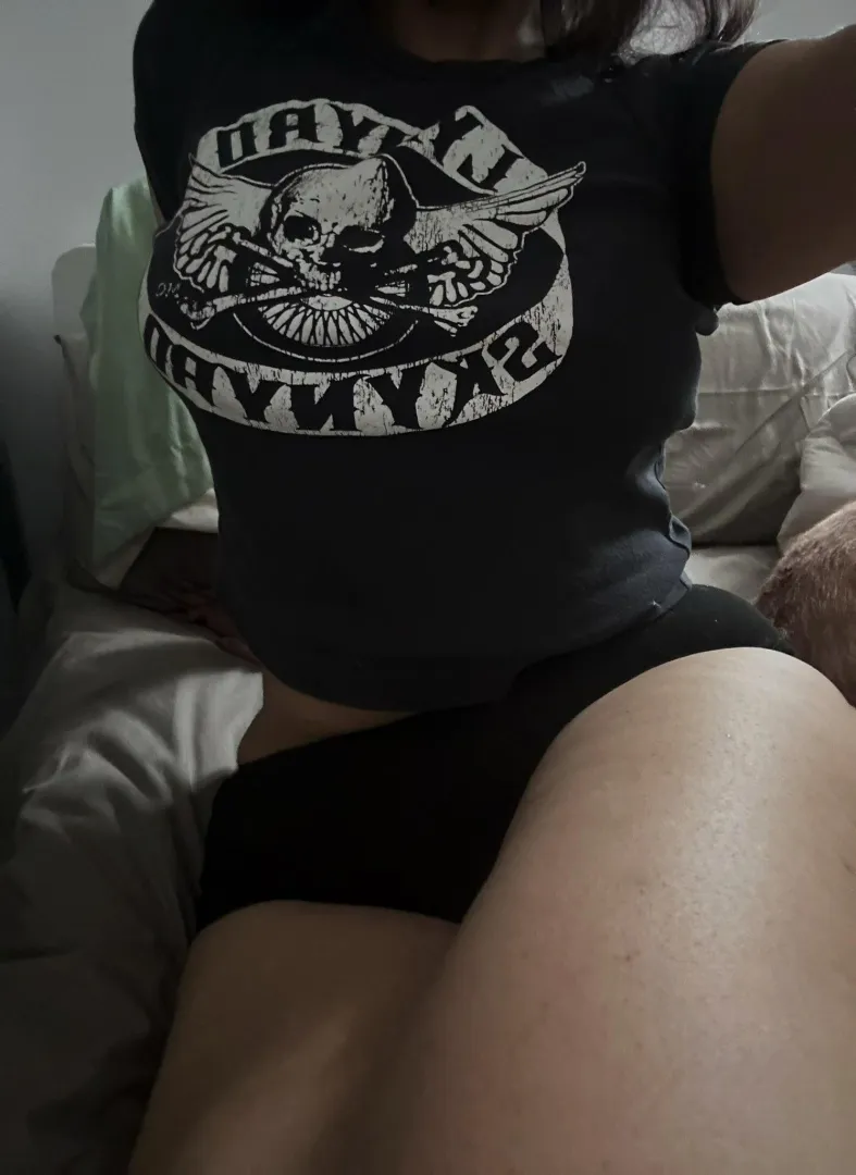 where are my most loyal, most devoted subjects?? your priestess beckons you!! come forward! posted by browniegrll