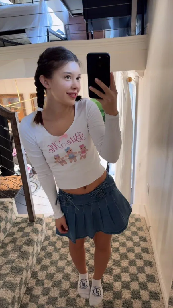 where would you finish on me or in me? F18 posted by lollipopbabeex