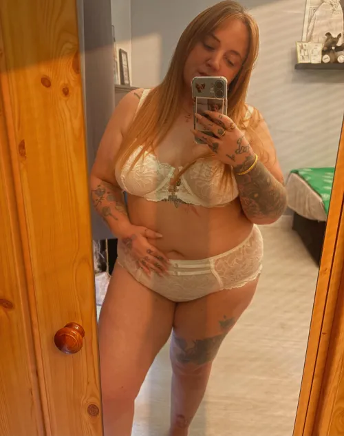 White lingerie always makes my body feel so good by sttg_of