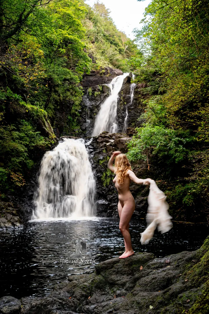 White ribbons, green moss & inviting pools... posted by Ysbryd-Noeth