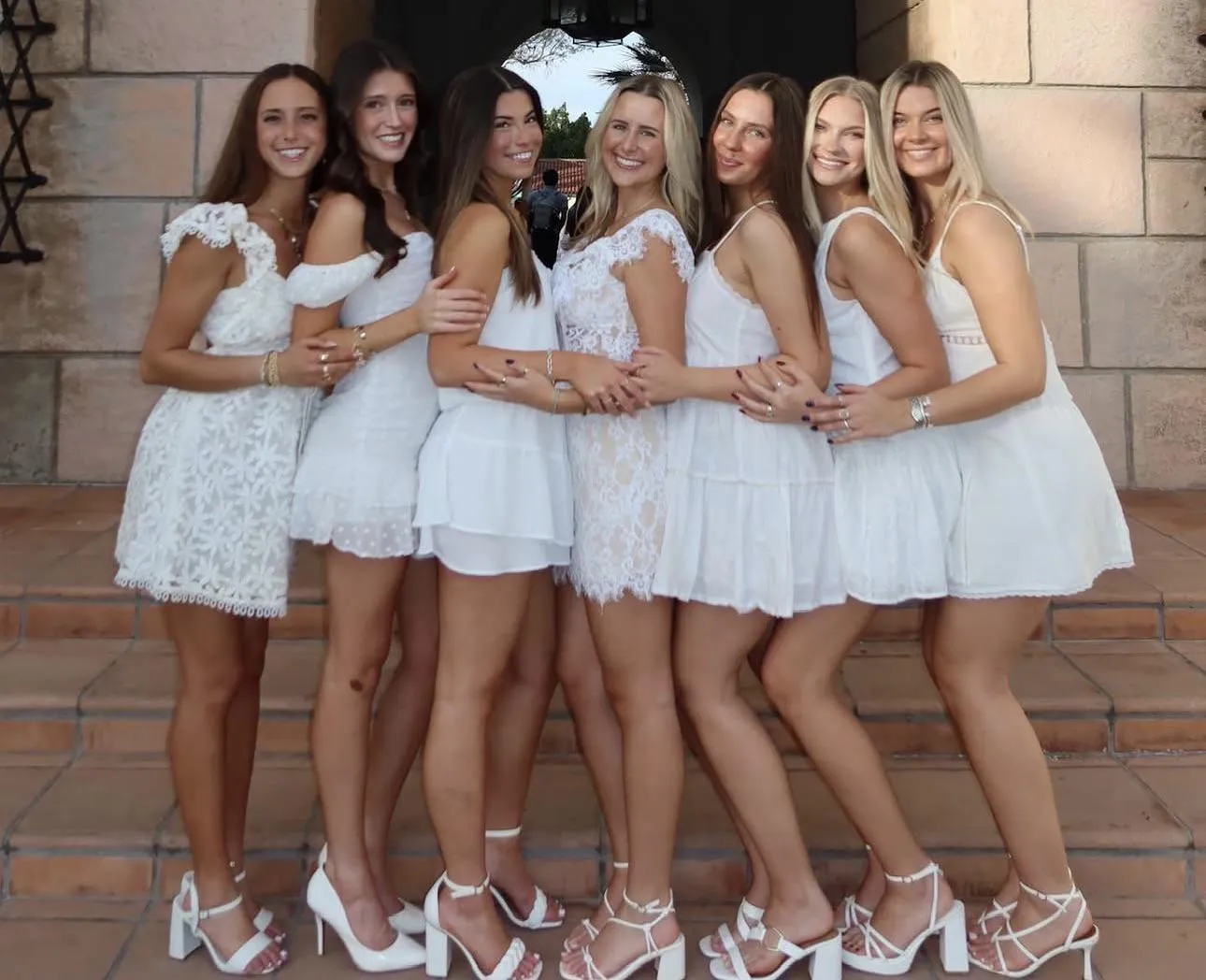 White set posted by Chronoskuz