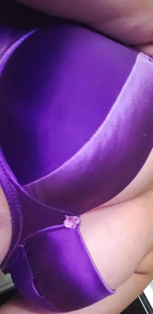 Who can buy me clothes I can model it for you  posted by LabIntelligent7226