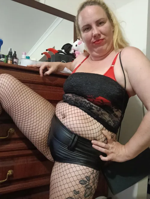 Who can creampie me right now by KatyWifeSouth