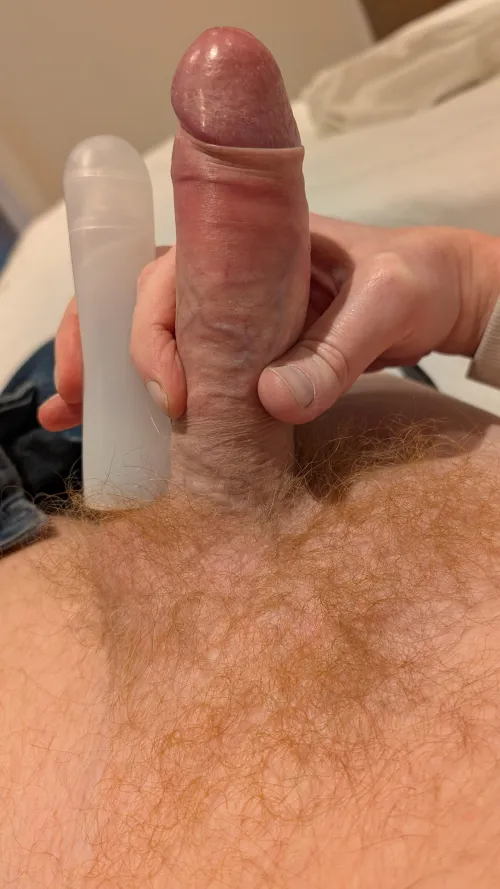 Who doesn't love a lubed up ginger willy? My DMs are open by handsyguy_1