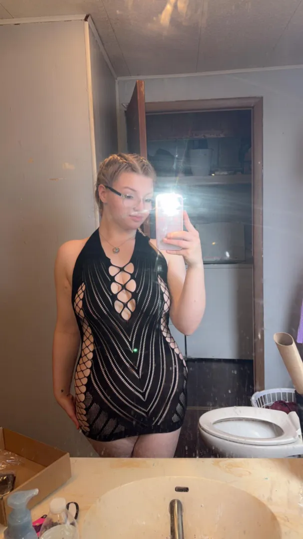 Who doesn’t love a tiny dress posted by theprettiestJ