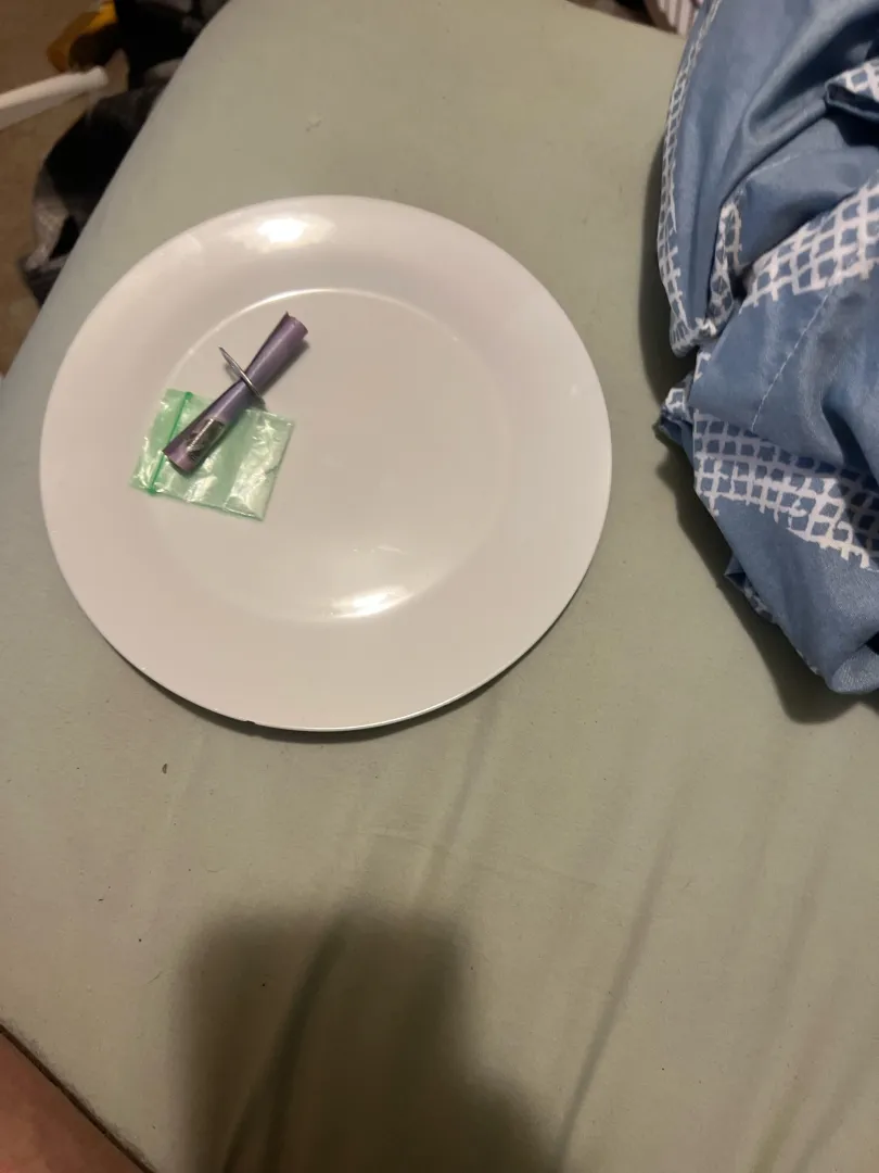 Who doesn’t love finding half a bag in there room on a Sunday night only thing is now I gotta get more fuck I love sniffing and jerking  posted by Cool-Purpose-387