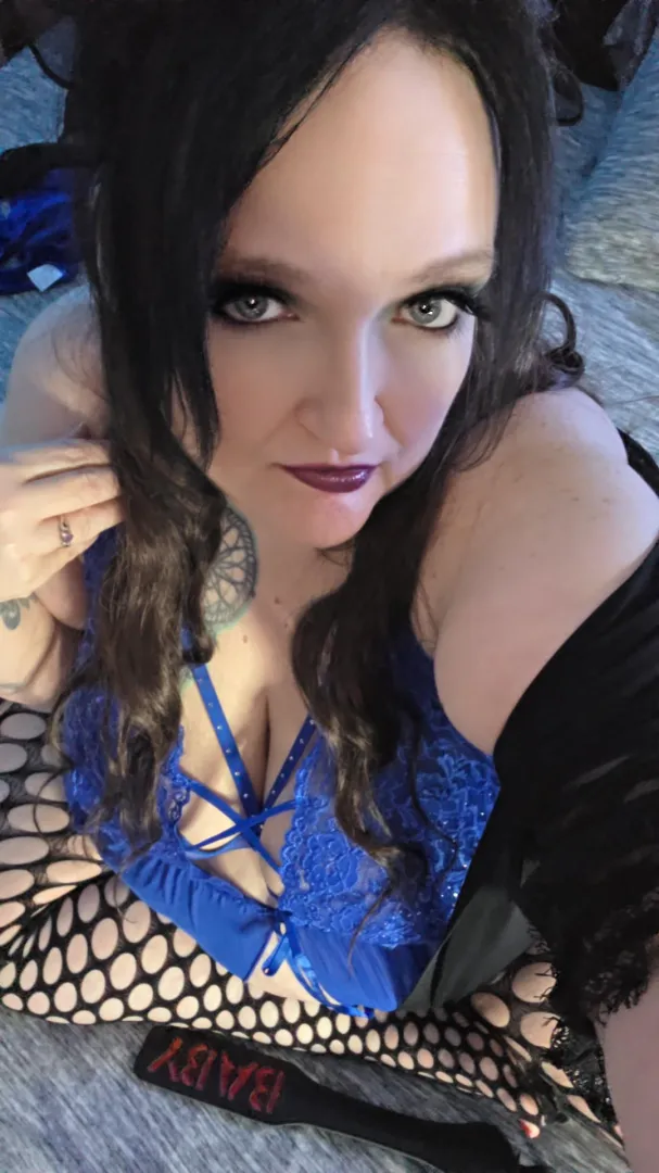 Who else uses Twitter for NSFW !? posted by lovemistress614