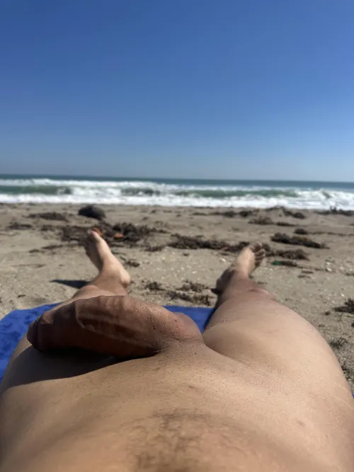 Who here wants to hang out by longjake_9