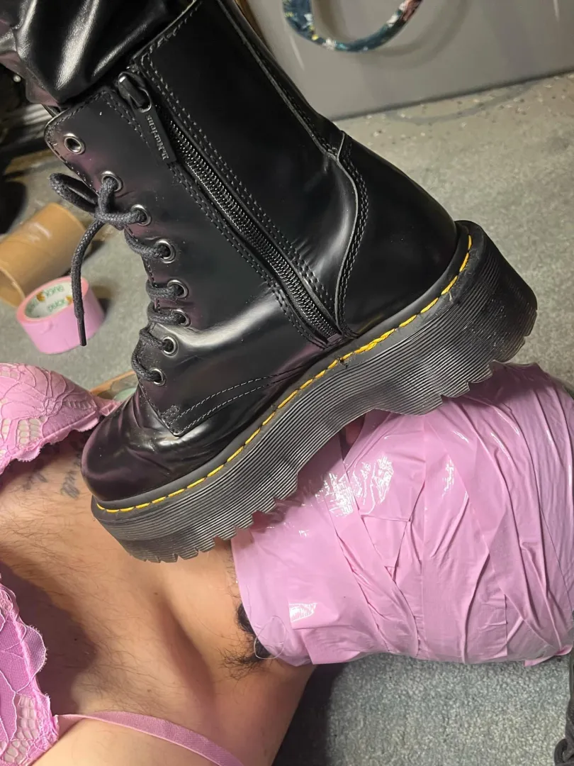 Who is next to get trampled by my platform Docs as they are all wrapped in duct tape?  posted by killer_feet11