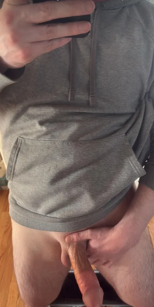 Who likes semi hard big cock? (25M) by LeatherExpert182