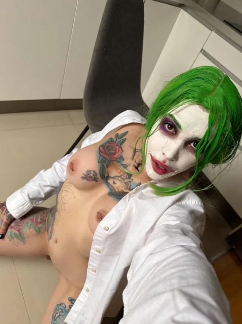 Who ordered naughty clown for dinner? posted by PuddingBuzz