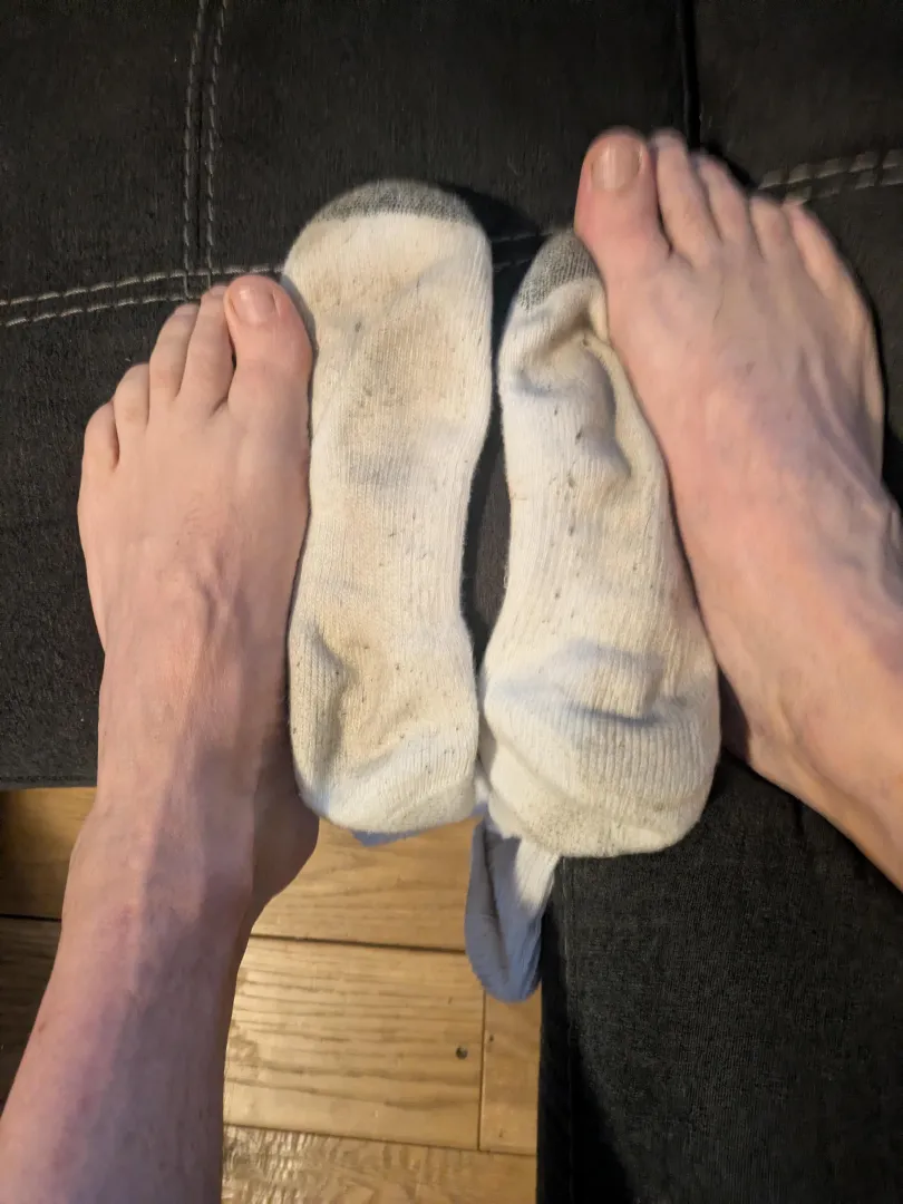 Who wants a pair posted by AirOk7649