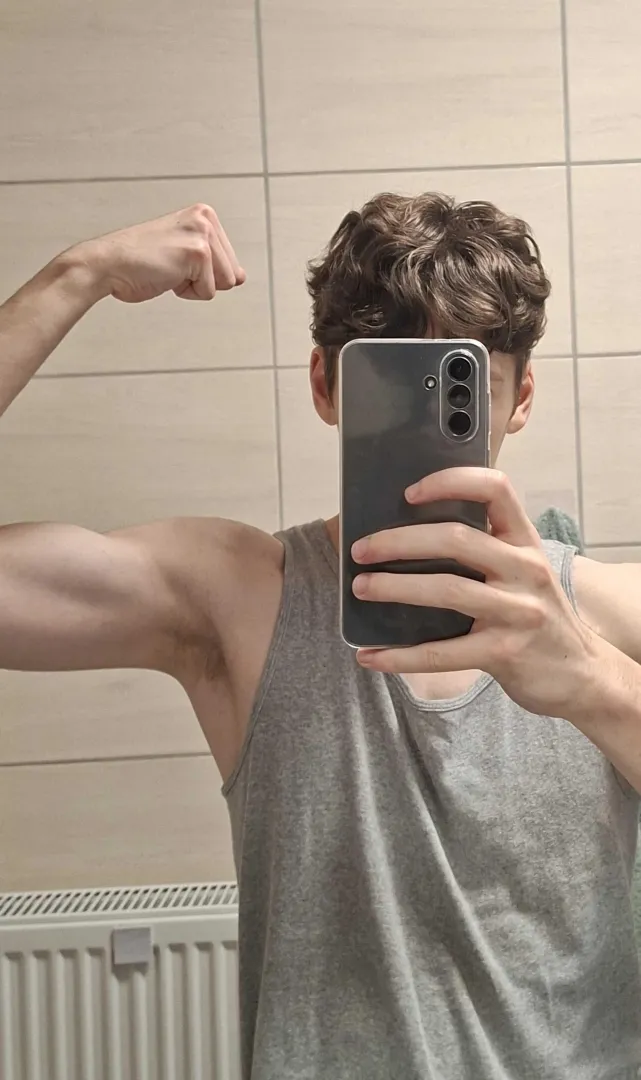 Who wants a sniff? posted by ForTheHornyStuff