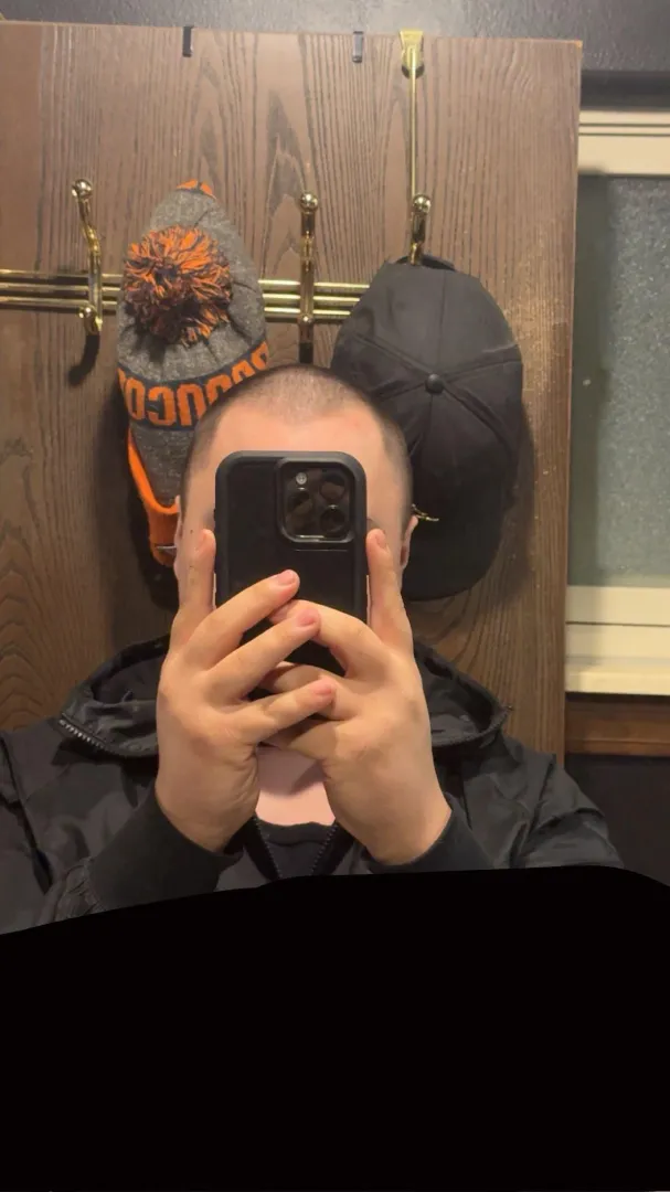 Who wants a straight phat butt white boy with a buzzcut posted by CarefulChest9767