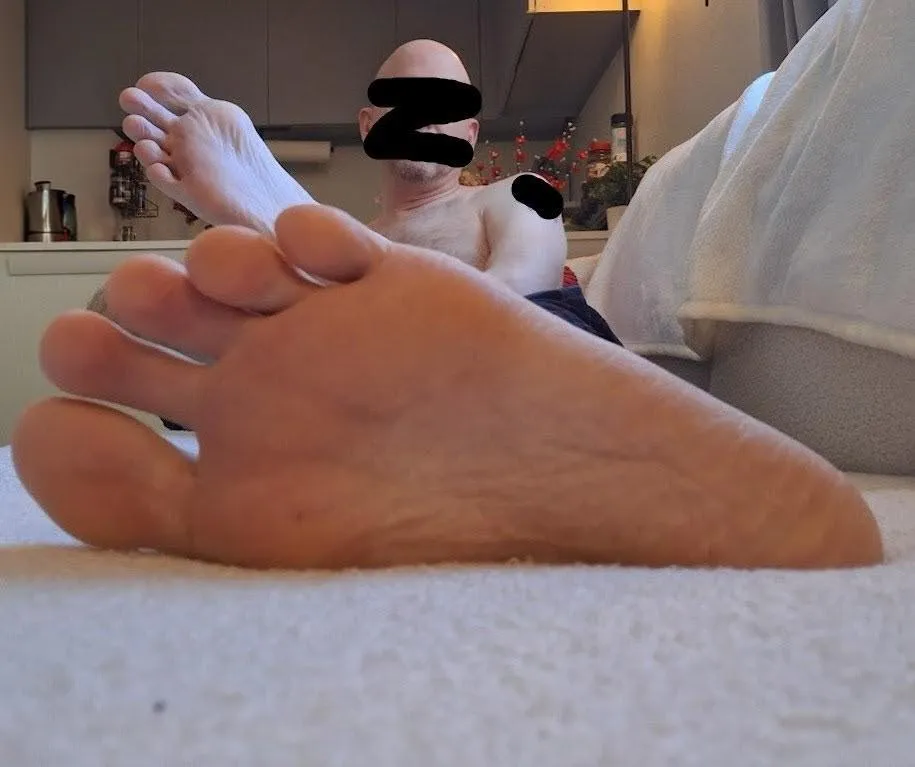 Who Wants a Taste? posted by DumpstaFiya