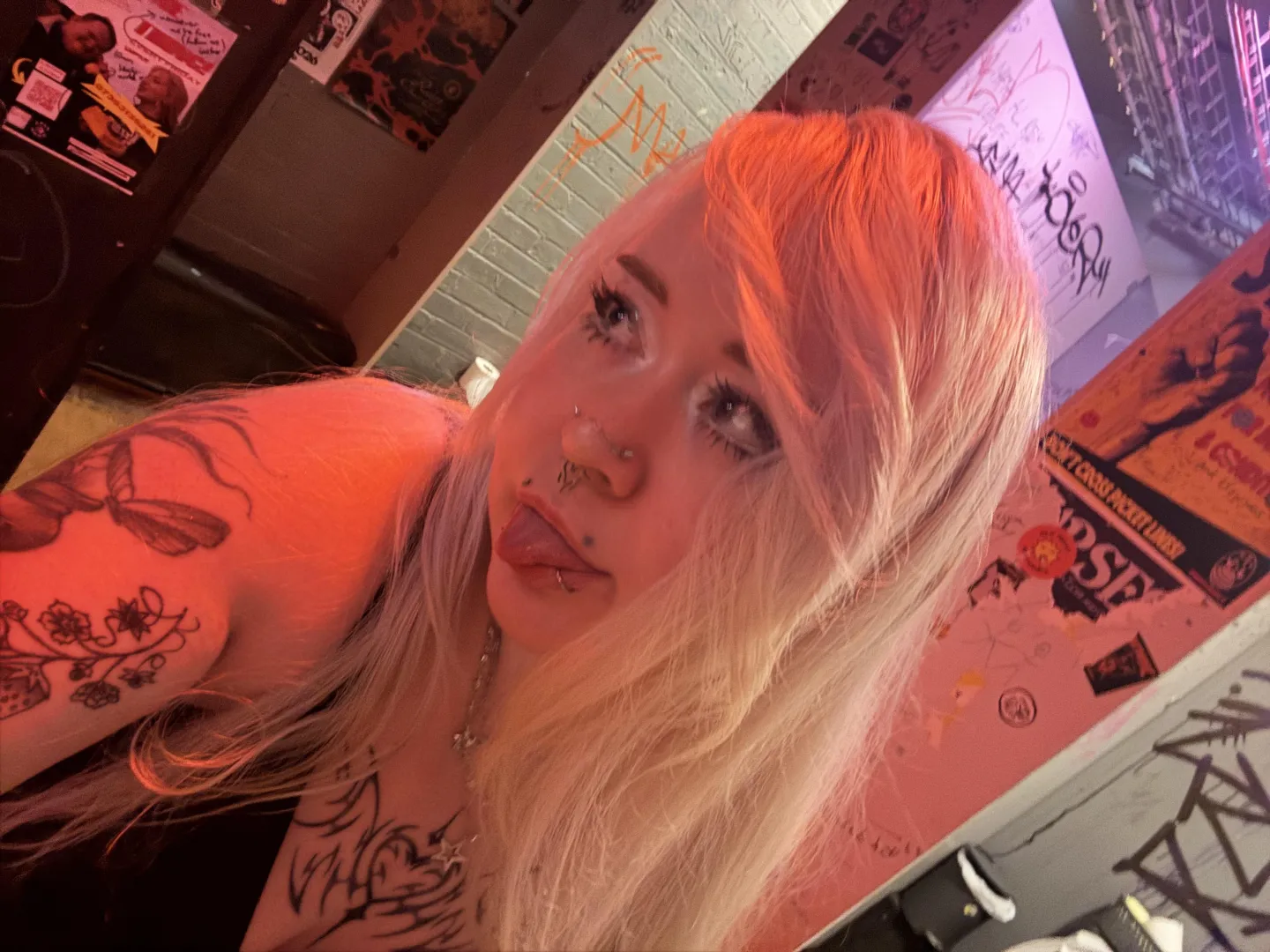 Who wants my golden stream bundle? Xx posted by Pantiescent