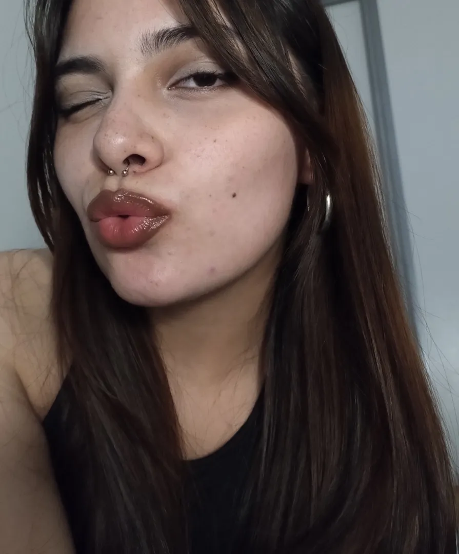 who wants some wet kisses? posted by suneclipsee