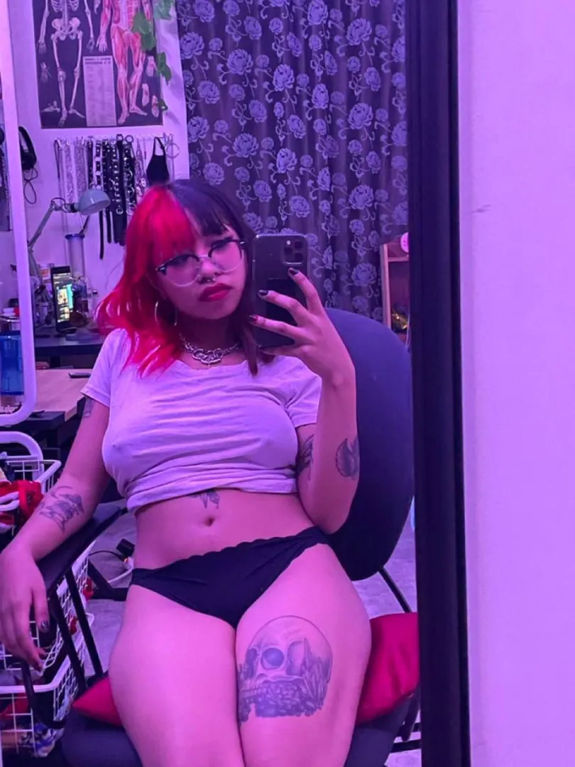 Who wants to bury their face on my body??? posted by Rei_brooks_00