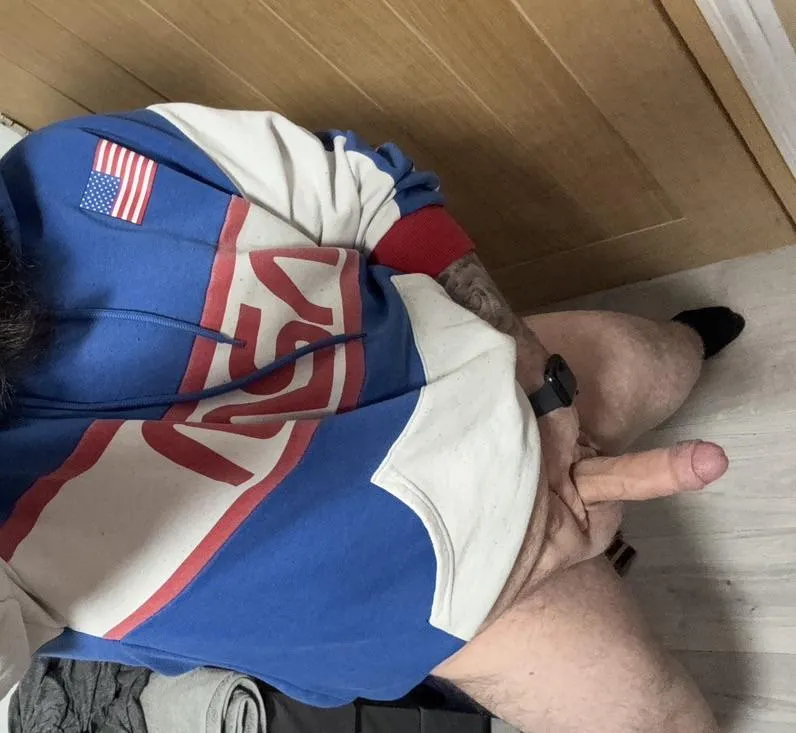 Who wants to come have a go on my purple rocket?.. it will only be a short ride lol posted by TheMVP94