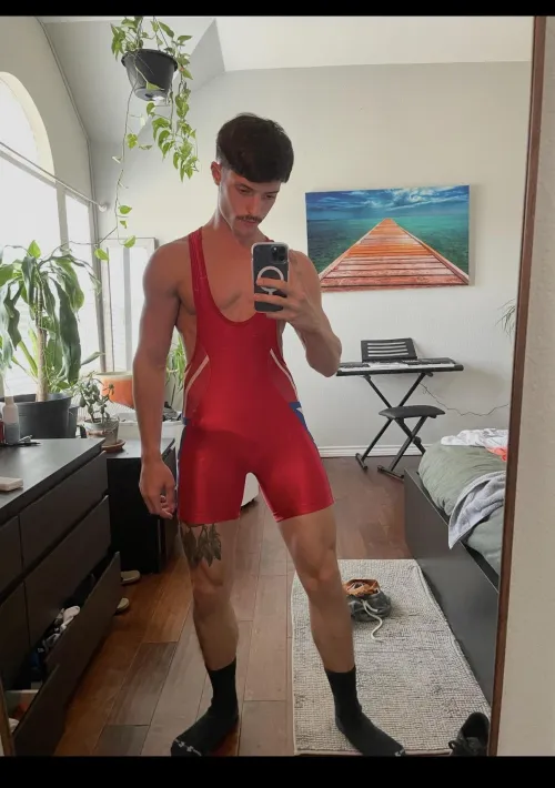 Who wants to see me and @singletshane wrestle? by MiddleAd310