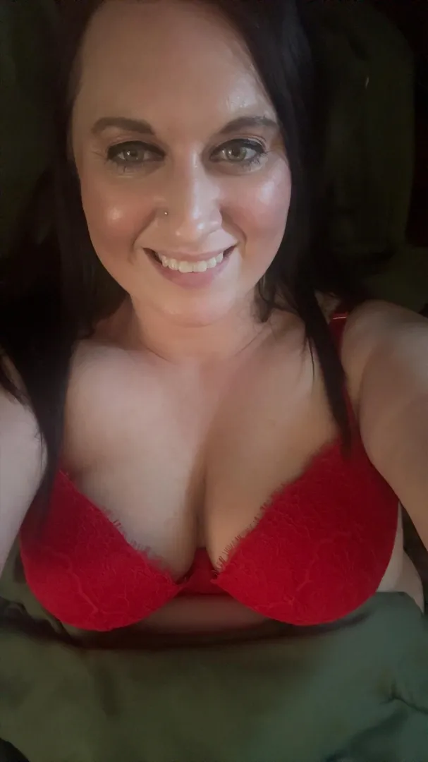 Who wants to see more posted by Keelyandbear