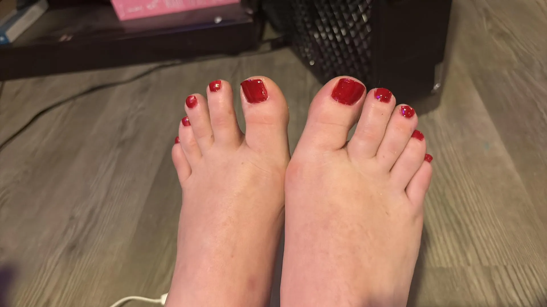 Who wants to see more of my feetsies tehe posted by Outside_Light8776