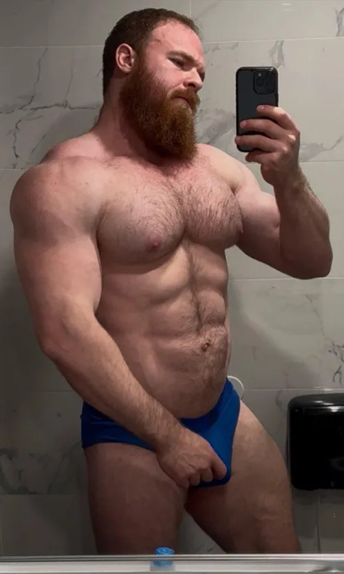 Who’s he getting thicc for?  by pec_inspector