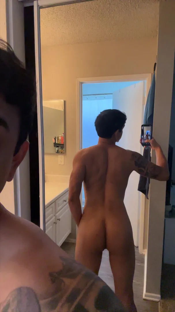 Whos hosting rn? Looking for hung masc tops that want a bj posted by Imfamousasf18