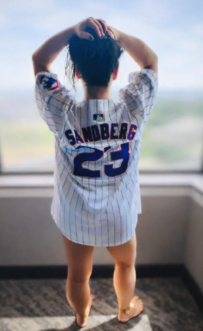 Who's nearby Wrigleyville today? posted by hotwife_nxtdoor