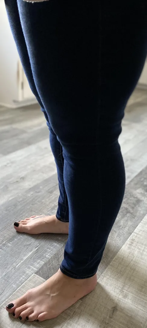 Why aren’t you worshipping me yet??? posted by Hot_Mess_Mama8617