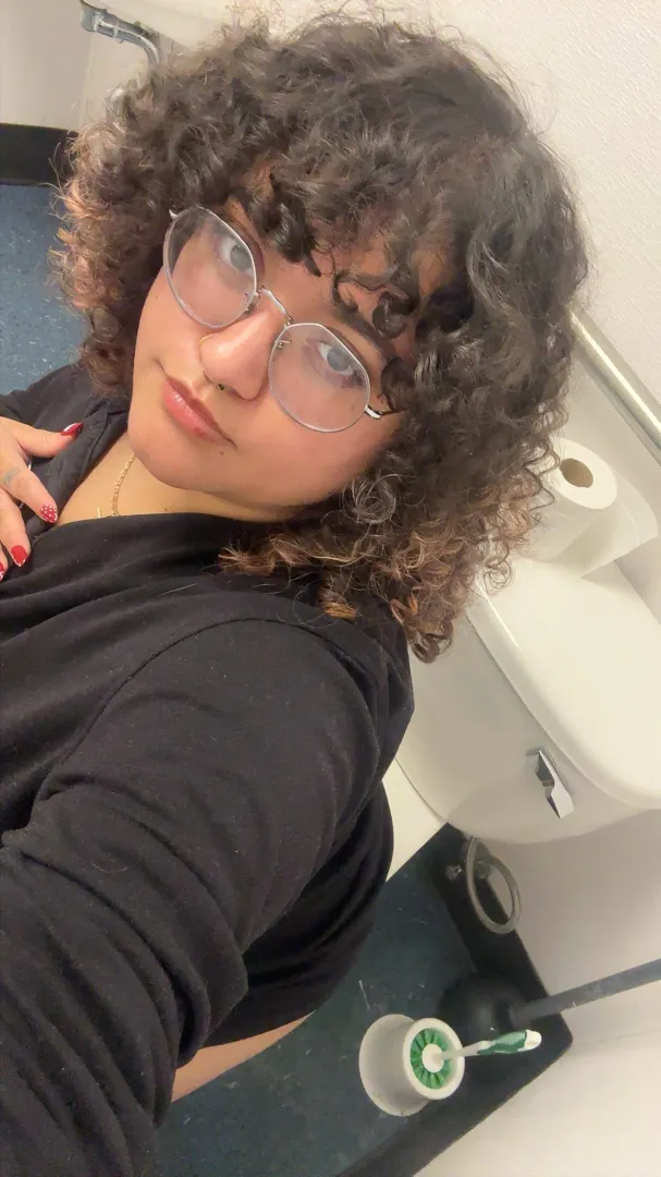 Why is it that I feel the prettiest when taking bathroom selfies?? posted by kylotoes