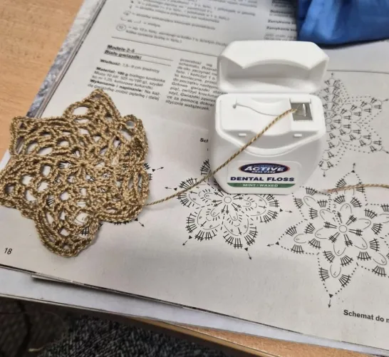 Why is my used floss snowflake so limp? by Caira_Ru