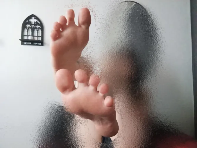 why is your mouth drooling so much? by elek7ra_