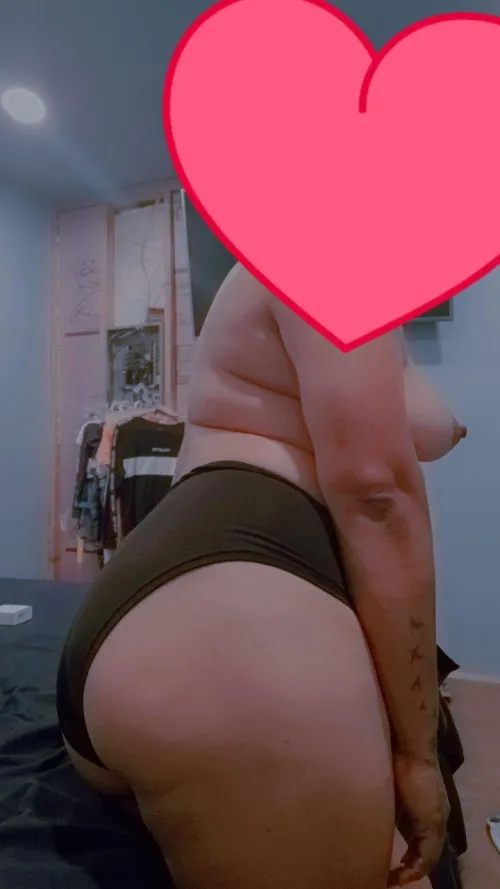 Wife looking to get gangbang tonight anyone that can host us she wants allylt least 5 guys the more the better bring condoms she a bbw 36 be at least 6 inch cock most send pic by Effective_Arm_6826