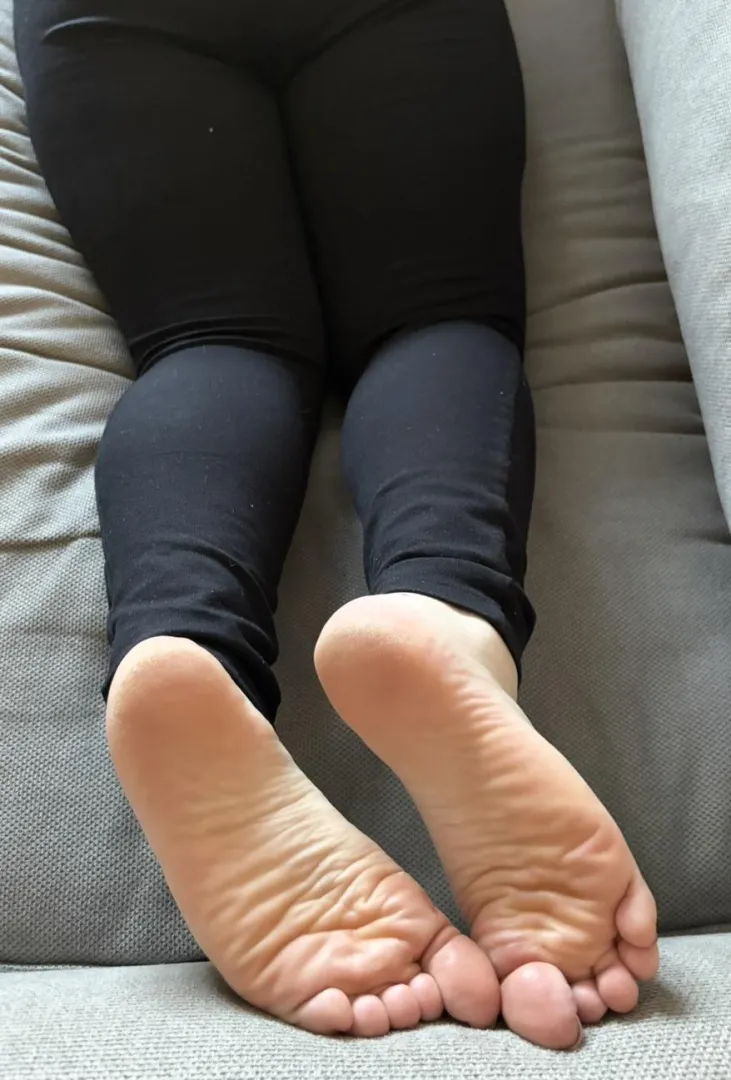 Wife’s wrinkled soles. posted by Solefullhub