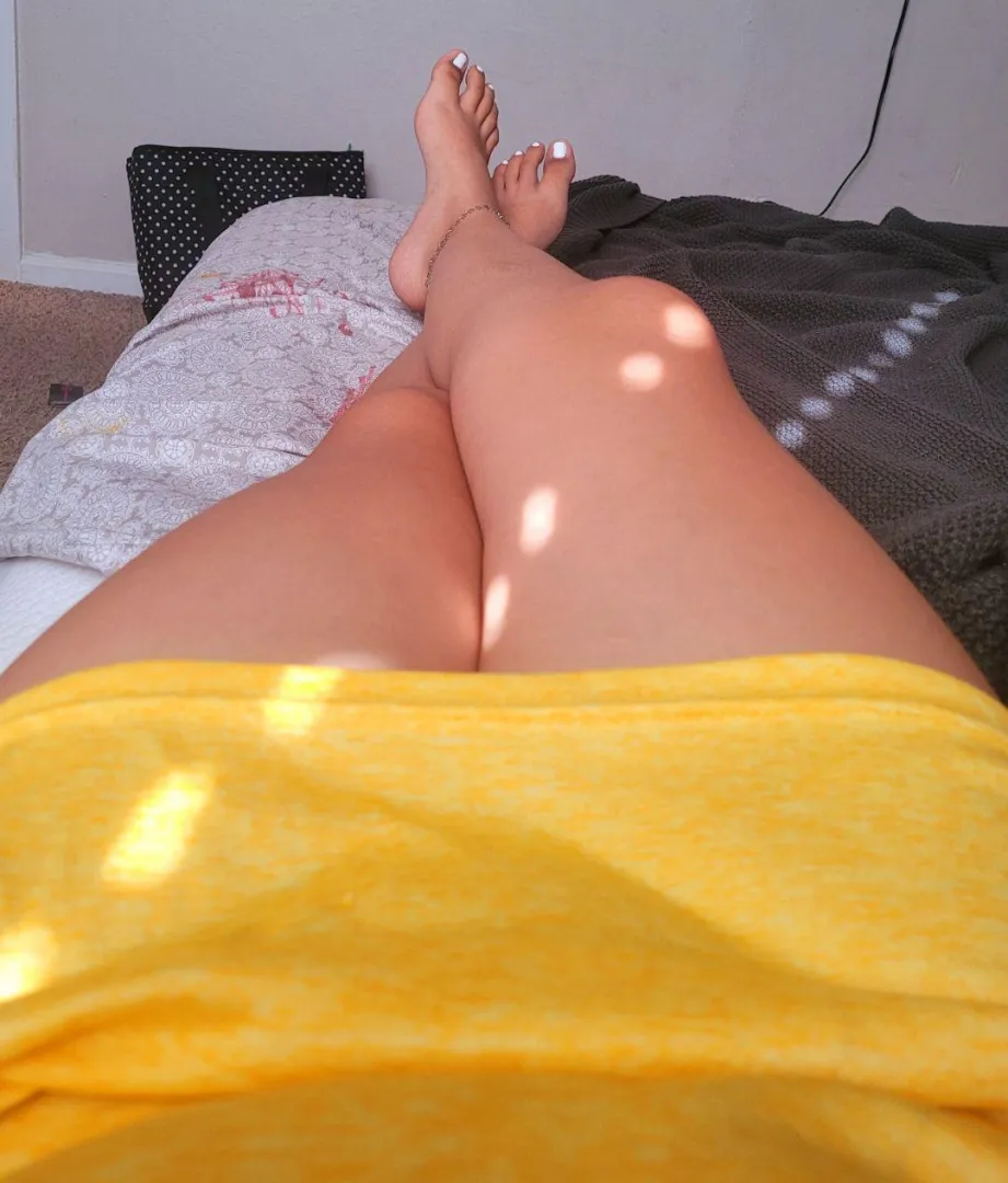 Wifey just hanging out posted by mamabearfeet