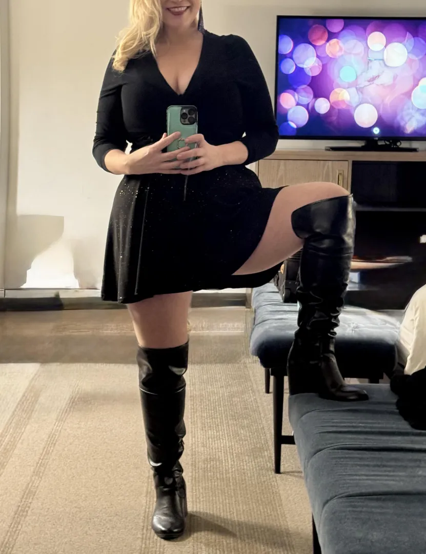 Will I see you at the O’Zone event tomorrow? I promise I will be wearing less  ❤️‍ posted by YayPink00