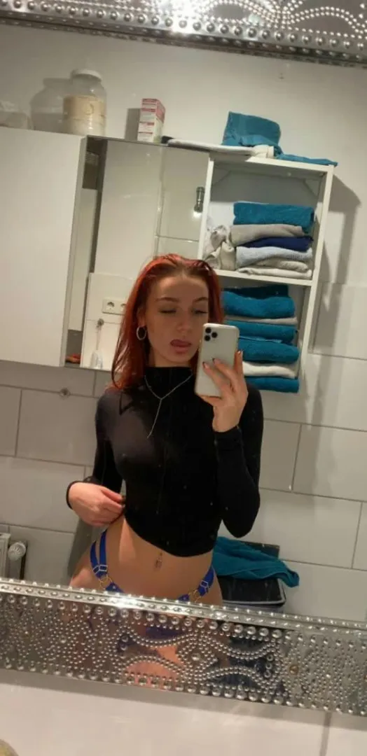 Will jemand ein geiles Mädchen vögeln? posted by alisonmesh